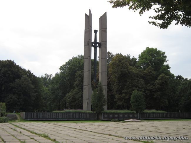 Monument to Soviet soldiers