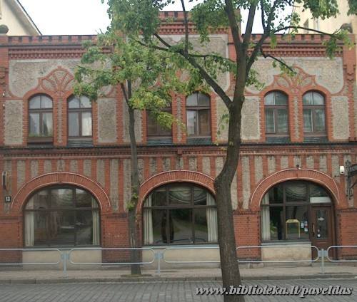 Tiltu Str.13, 2002.