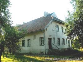 Lakstuciu Str. 6, 2002.