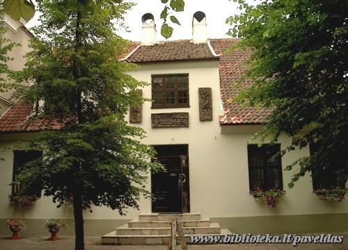 S. Simkaus Str. 6, 2002.