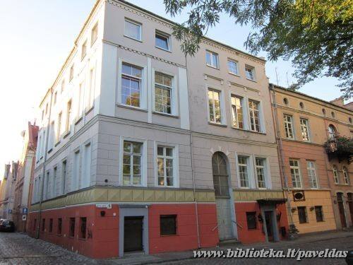 Zveju Str. 5, 2012.