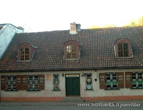 Aukstoji Str. 5, 2002.