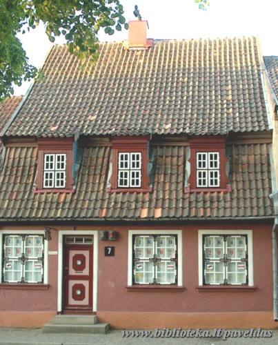 Aukstoji Str. 7, 2002.