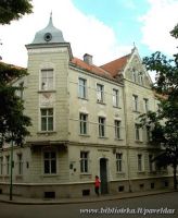 4 Puodziu St. 2002.