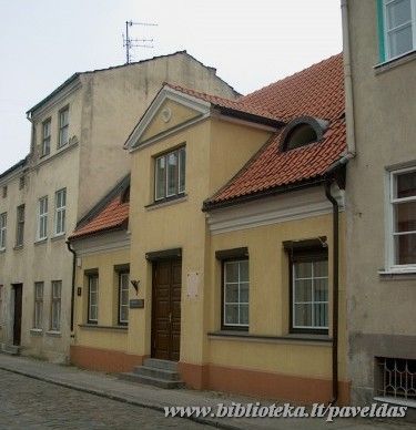 Complex of Houses ( 5, 7 Kepeju St. ) 2002.
