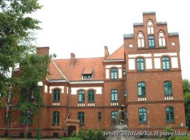 Complex of barracks ( 84 H. Manto St.) 2002.