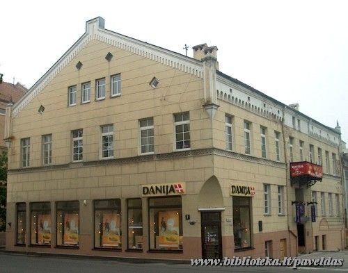 2 Tiltu St., 2002.
